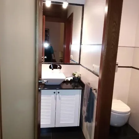 Apartamento Modernista Con Garaje Apartamento *