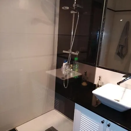 Apartamento Modernista Con Garaje Vigo